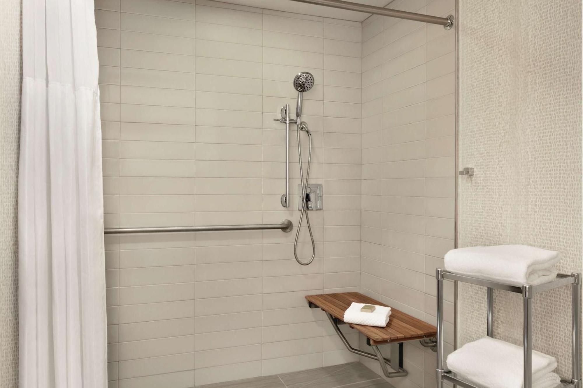 Doubletree By Hilton Atlanta Northeast/Northlake Tucker Zewnętrze zdjęcie